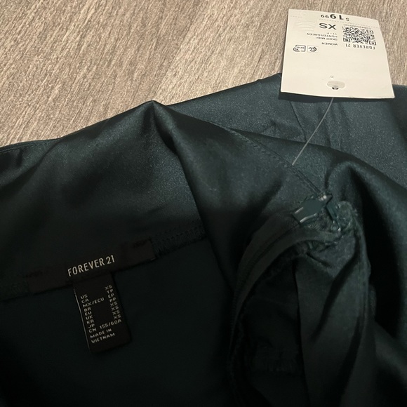 Satin Slit Midi Skirt - Picture 3 of 3